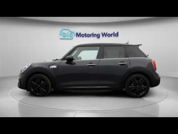 Used MINI Hatch 2019 for sale - 74631363: Photo