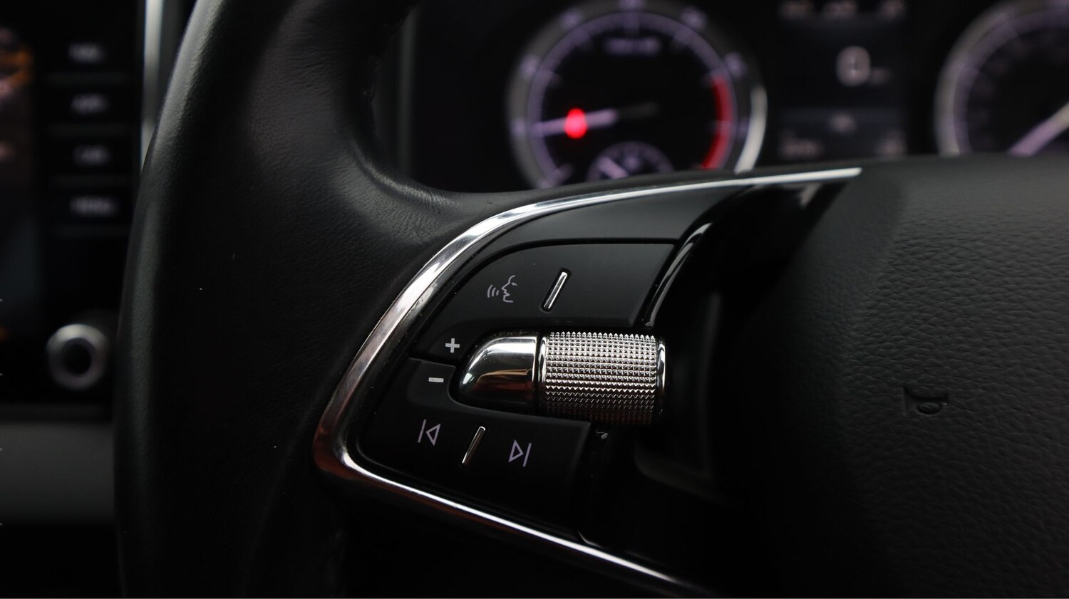 Used Skoda Karoq 2021 for sale - 77619294: Photo 21