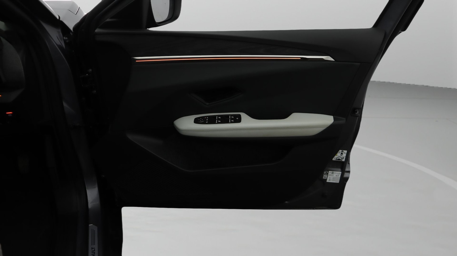 Used Renault Scenic E-Tech 2024 for sale - 77181463: Photo 15