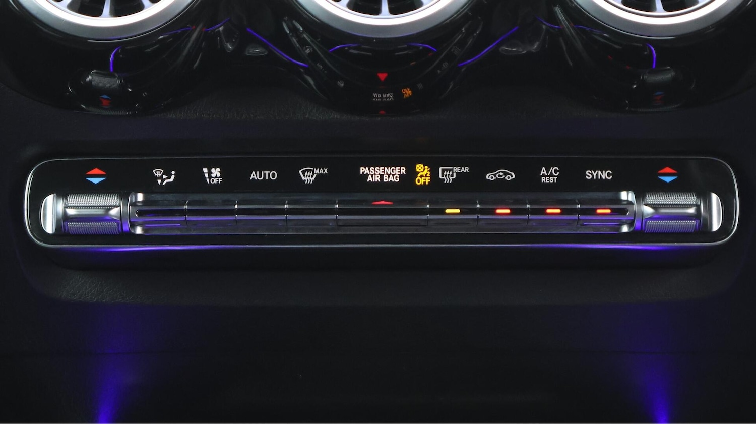 Used Mercedes-Benz GLB 2020 for sale - 76499436: Photo 13