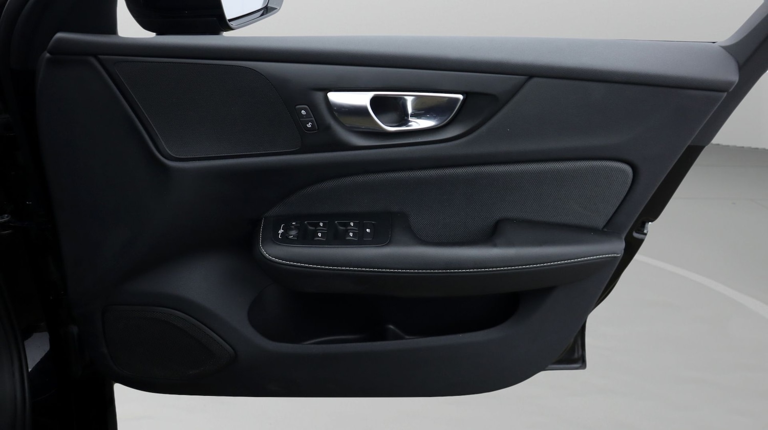 Used Volvo V60 2022 for sale - 77736272: Photo 15