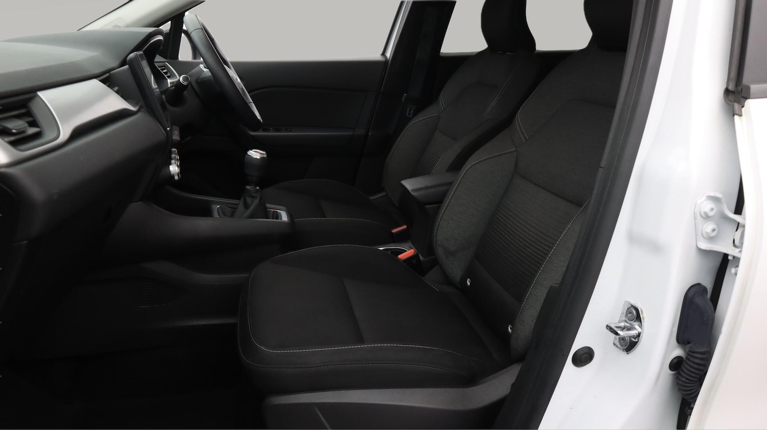 Used Renault Captur 2021 for sale - 76714682: Photo 15