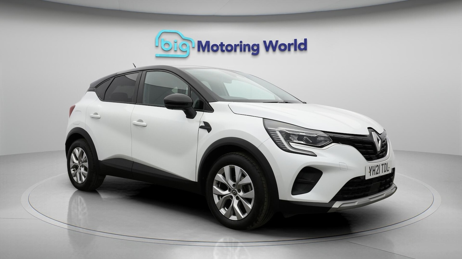 Used Renault Captur 2021 for sale - 76714682: Photo 2