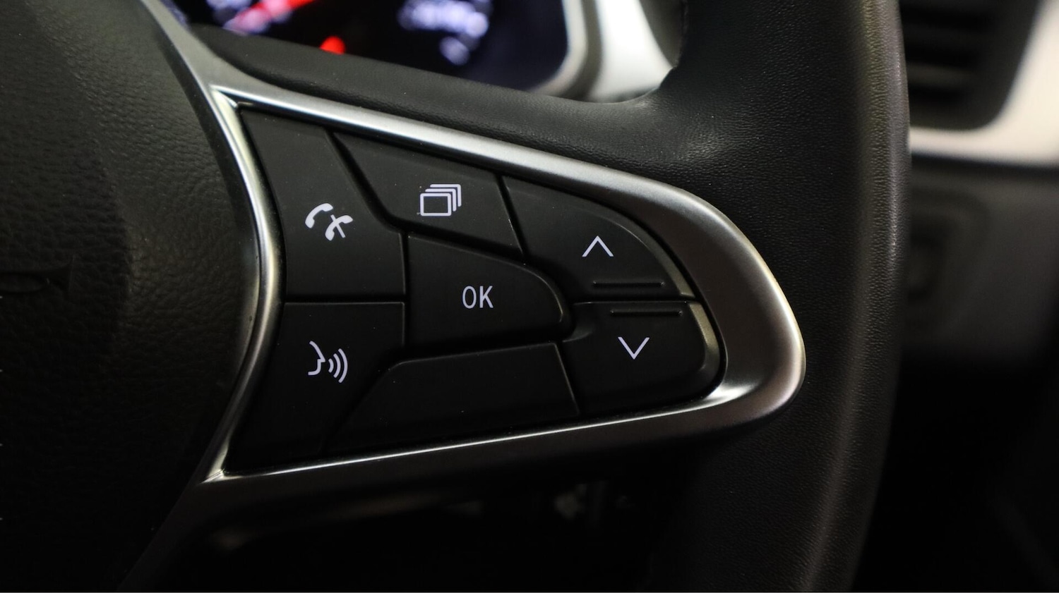 Used Renault Captur 2021 for sale - 76714682: Photo 23