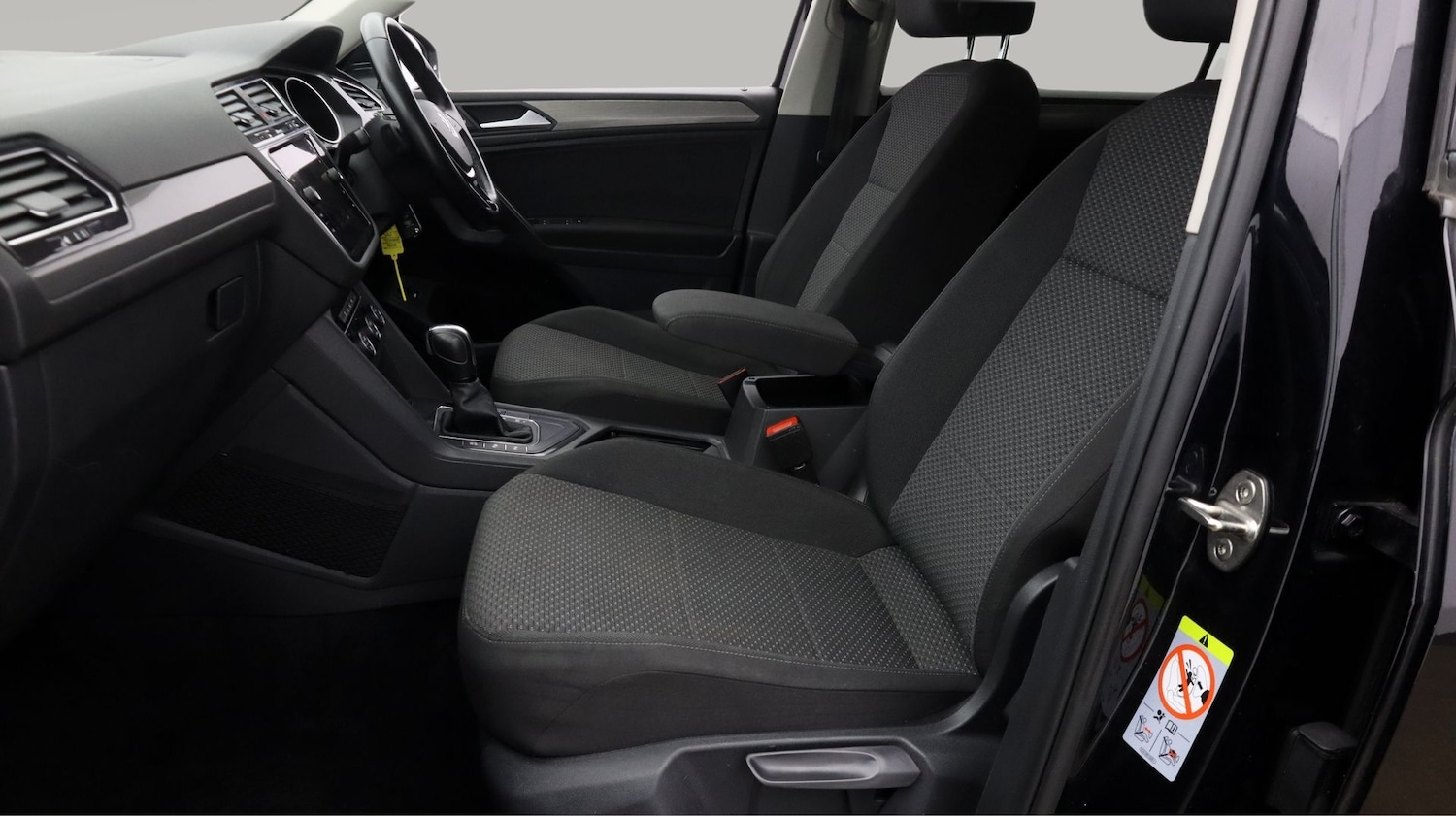 Used Volkswagen Tiguan Allspace 2021 for sale - 77953759: Photo 14