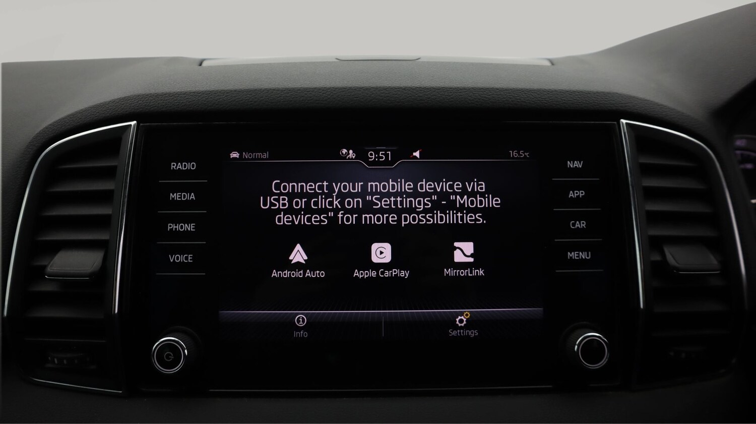 Used Skoda Karoq 2022 for sale - 77750191: Photo 22