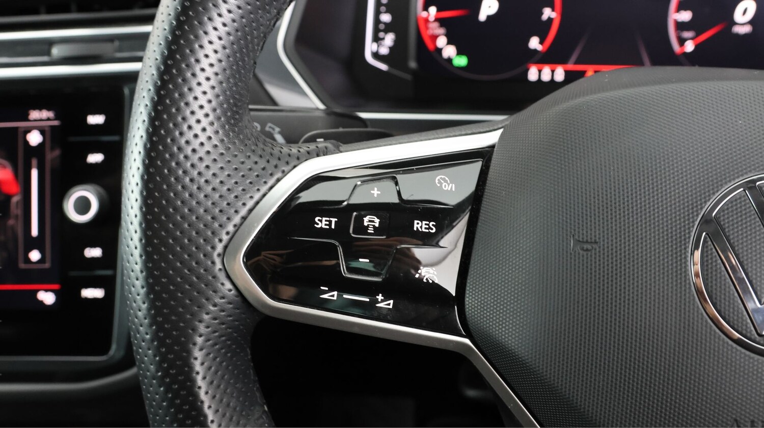 Used Volkswagen Tiguan for sale - 77283549: Photo 20