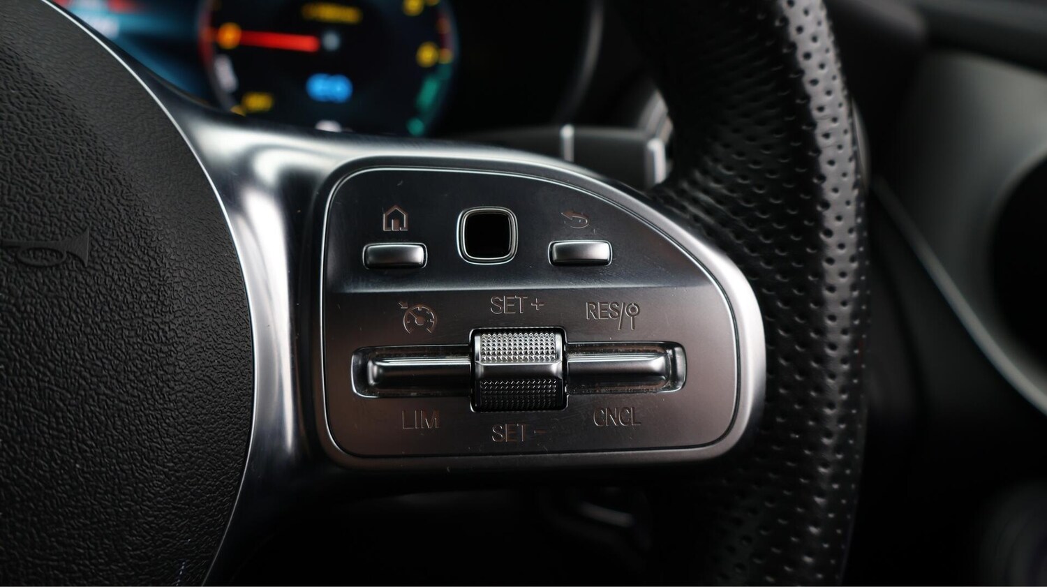 Used Mercedes-Benz GLC for sale - 76728939: Photo 28