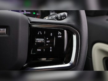 Used Land Rover Discovery Sport 2022 for sale - 76138009: Photo 3