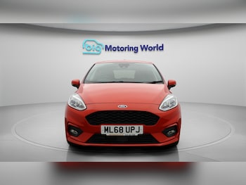 Used Ford Fiesta 2018 for sale - 76215632: Photo