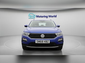 Used Volkswagen T-Roc 2019 for sale - 75257413: Photo
