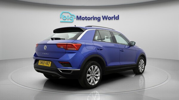 Used Volkswagen T-Roc 2019 for sale - 75257413: Photo 8