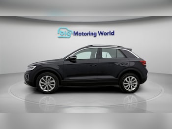 Used Volkswagen T-Roc 2023 for sale - 78320161: Photo