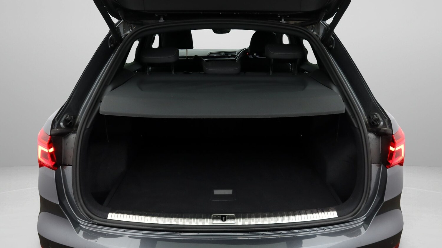 Used Audi Q3 2021 for sale - 77231158: Photo 17