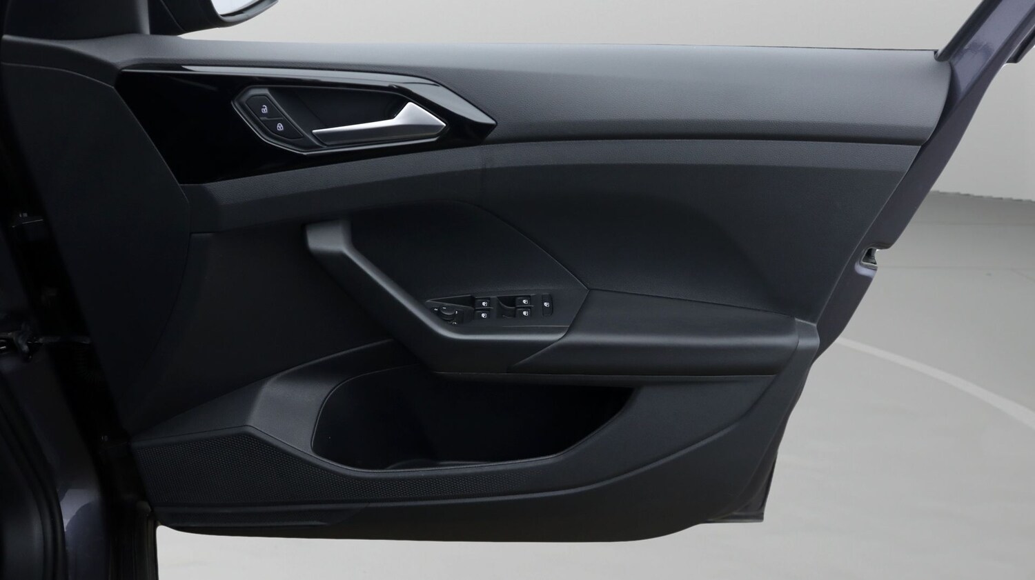 Used Volkswagen T-Cross 2023 for sale - 77900912: Photo 15