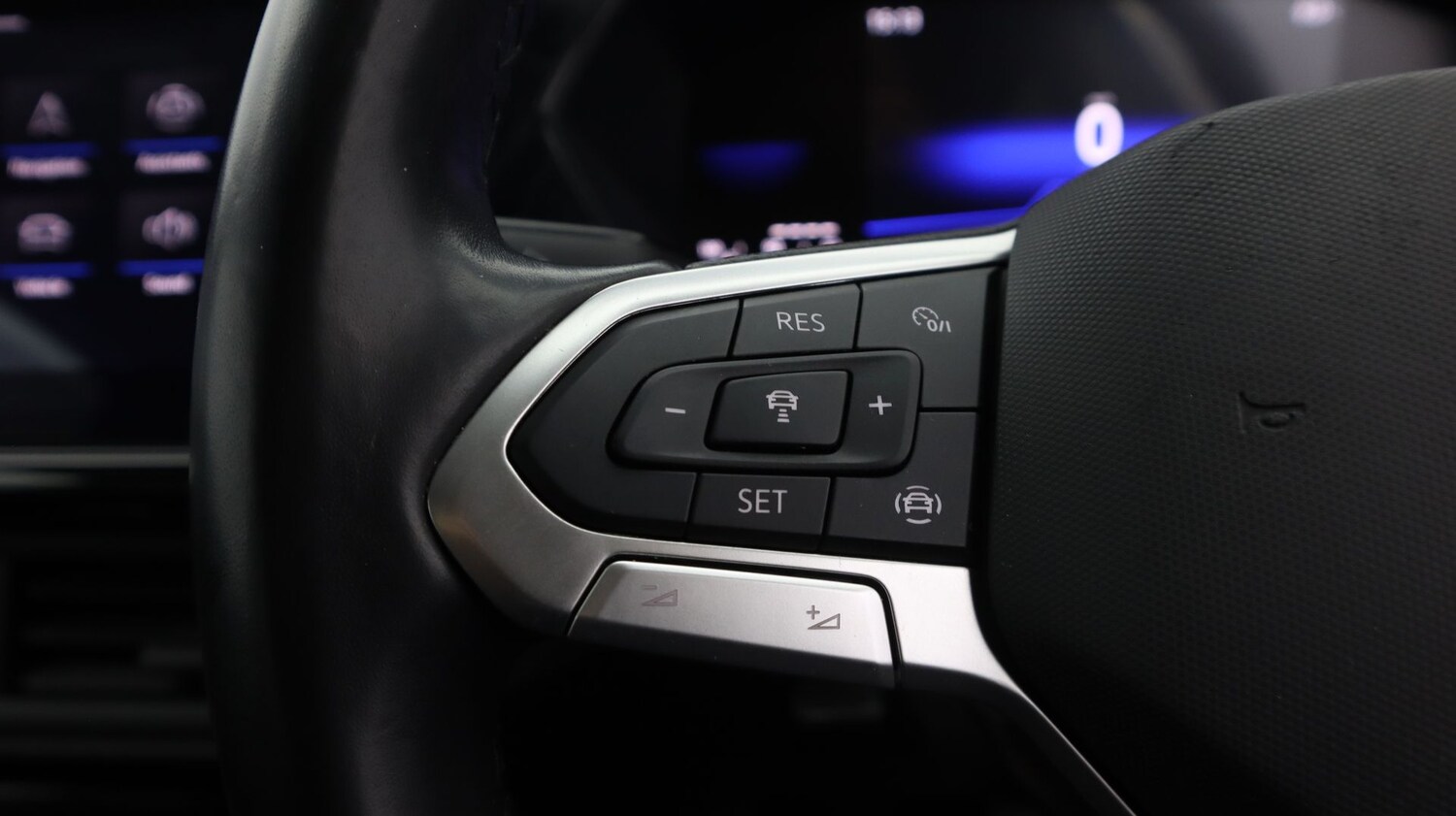 Used Volkswagen T-Cross 2023 for sale - 77900912: Photo 24