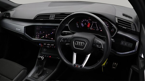 Used Audi Q3 2020 for sale - 76283986: Photo 10