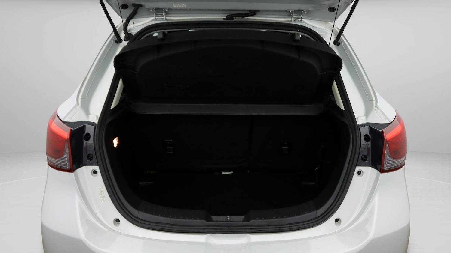 Used Mazda Mazda2 2018 for sale - 77678579: Photo 17