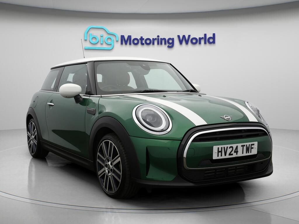 Used MINI Hatch 2024 for sale - 76360265: Photo 1