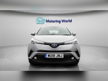 Used Toyota C-HR 2018 for sale - 75600151: Photo