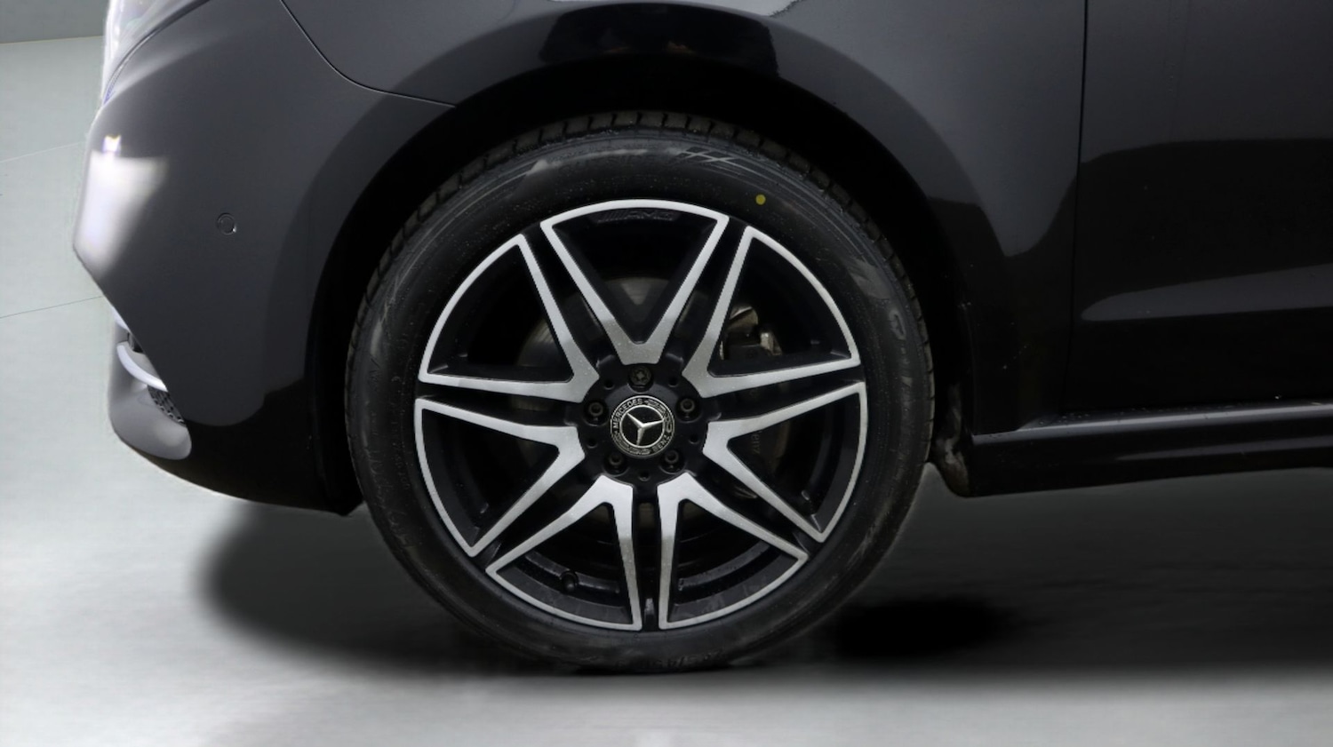 Used Mercedes-Benz V-Class 2023 for sale - 77181624: Photo 18