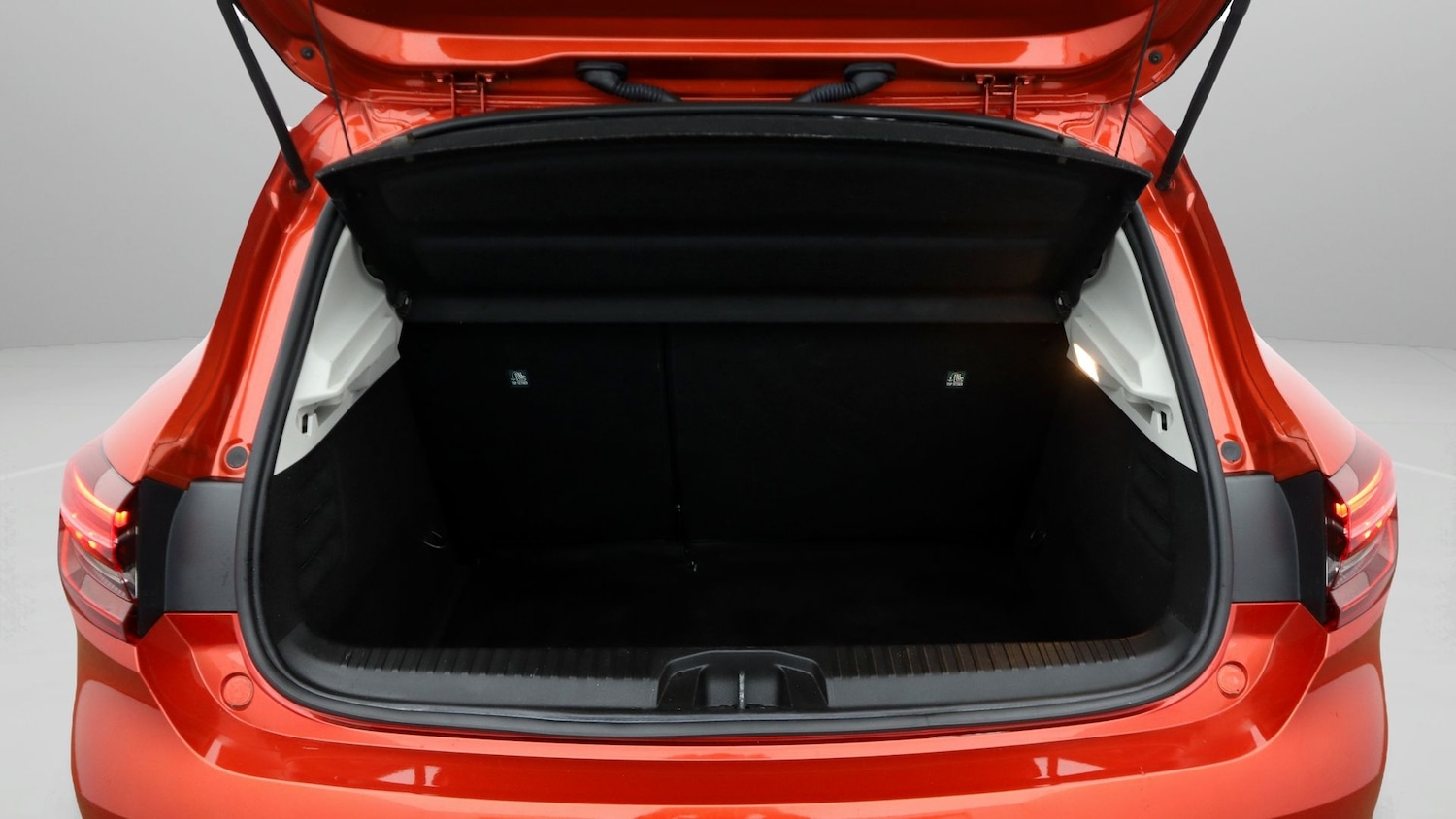 Used Renault Clio 2020 for sale - 77998169: Photo 17