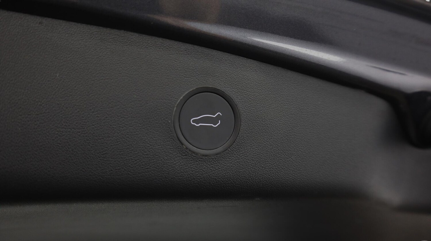 Used Tesla Model 3 for sale - 76735369: Photo 23