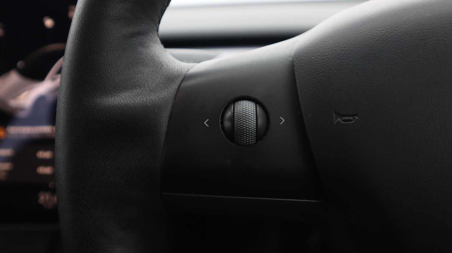 Used Tesla Model 3 for sale - 76735369: Photo 24