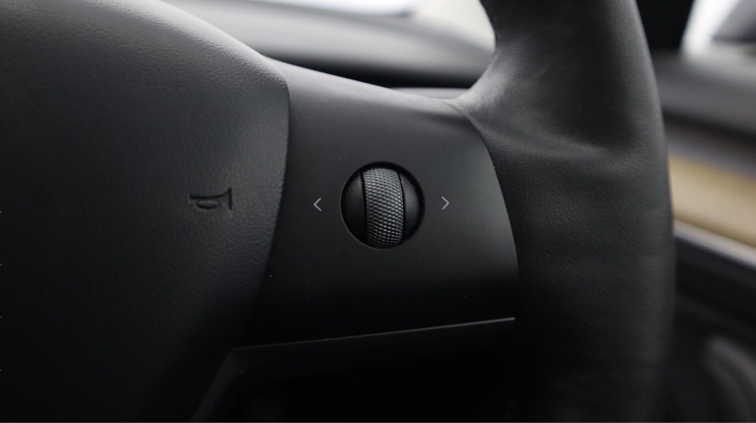 Used Tesla Model 3 for sale - 76735369: Photo 25