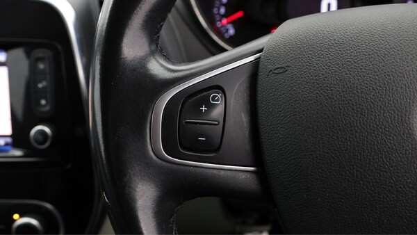 Used Renault Captur 2019 for sale - 76260170: Photo 22