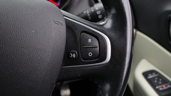 Used Renault Captur 2019 for sale - 76260170: Photo 23