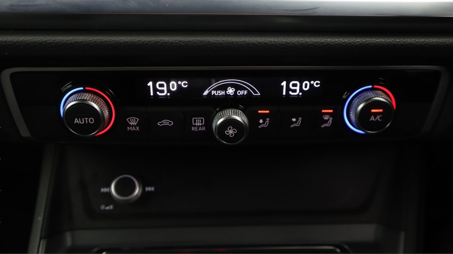 Used Audi Q3 2020 for sale - 77822572: Photo 12