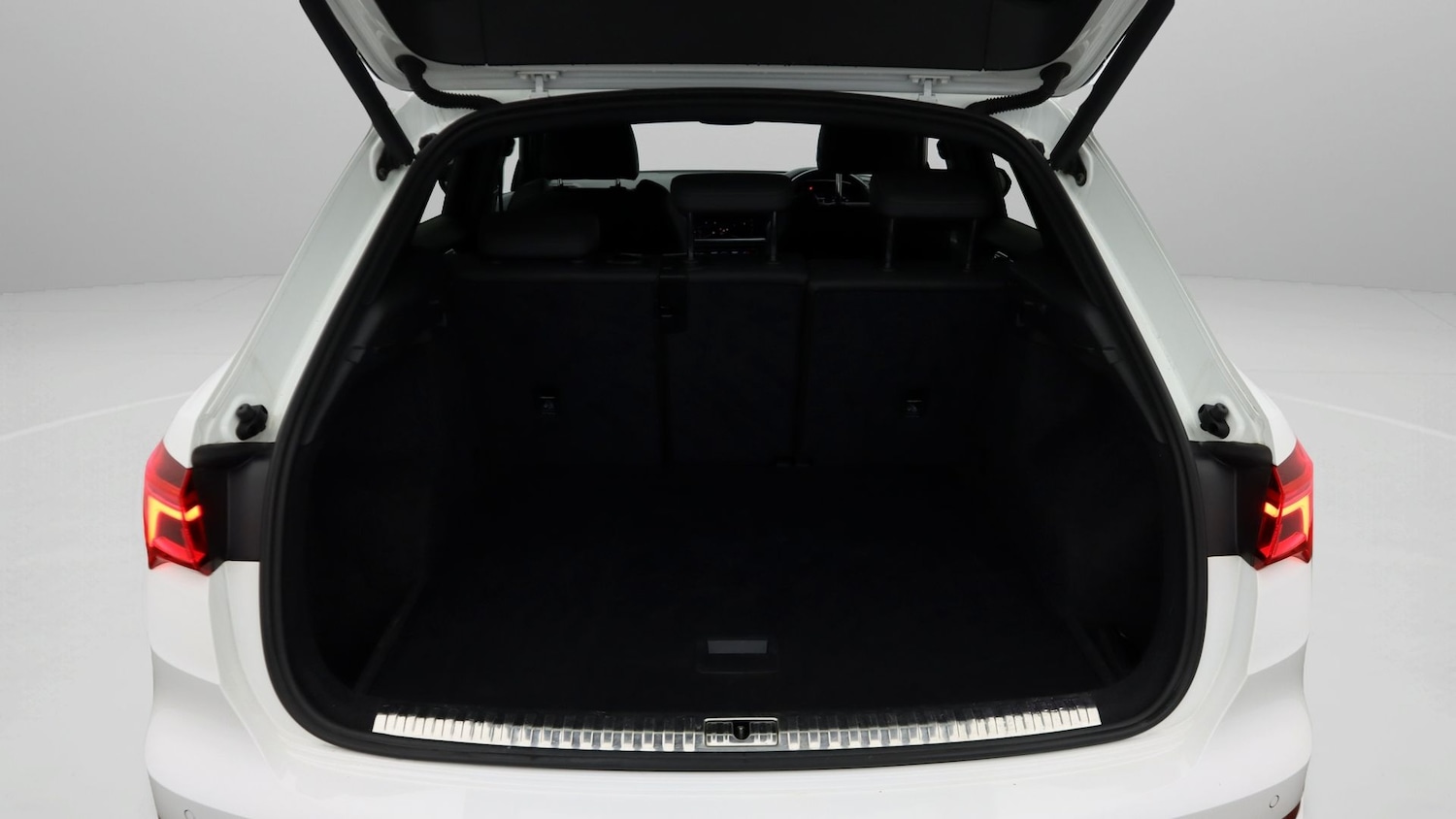 Used Audi Q3 2020 for sale - 77822572: Photo 17