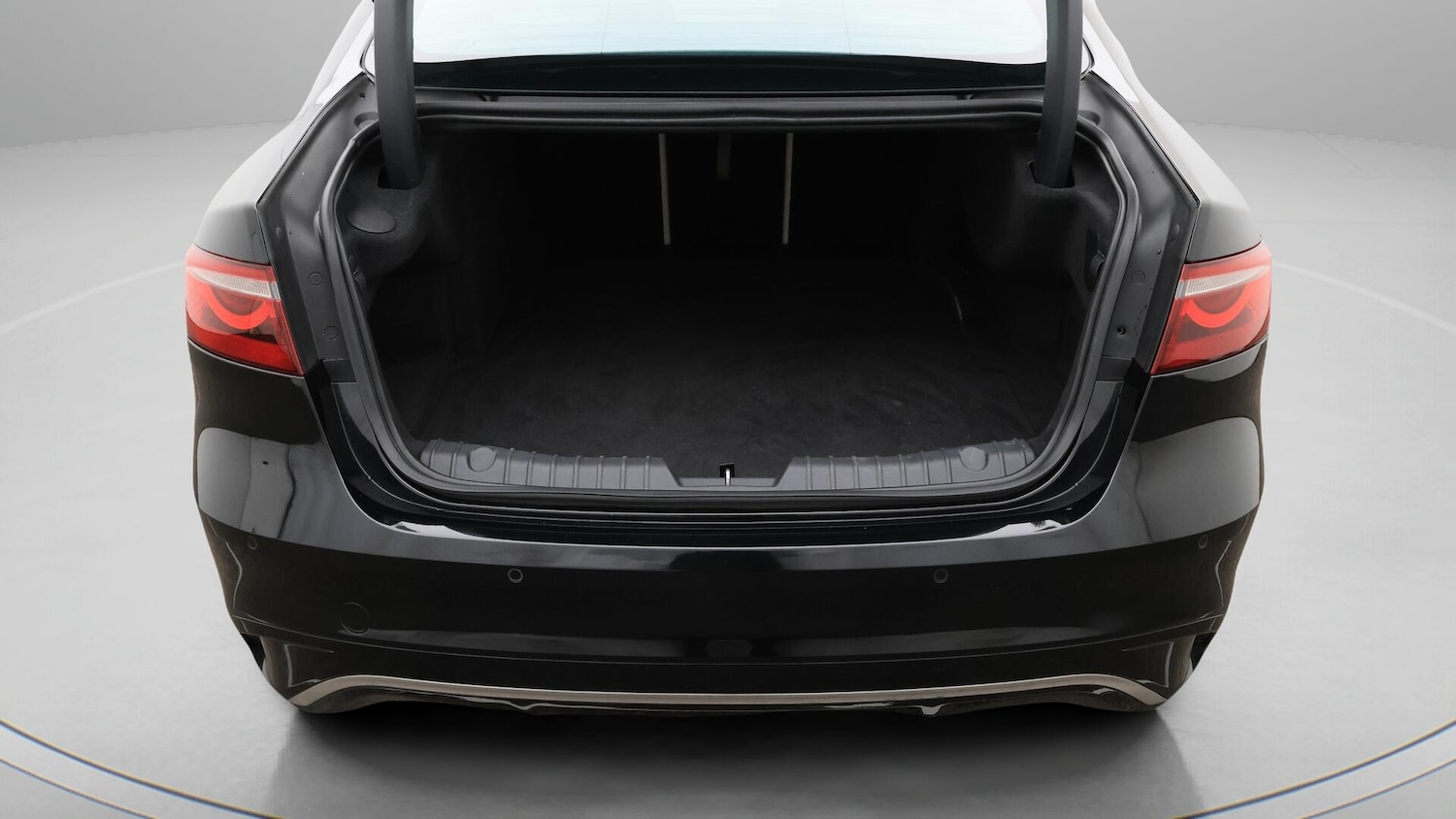 Used Jaguar XF 2023 for sale - 76423800: Photo 18