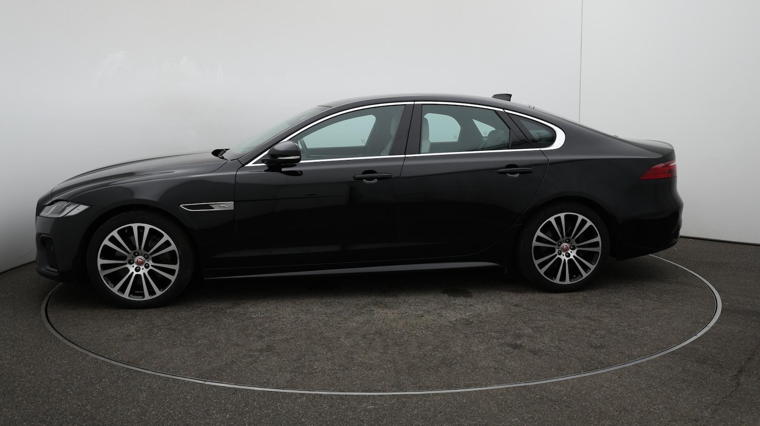 Used Jaguar XF 2023 for sale - 76423800: Photo 65