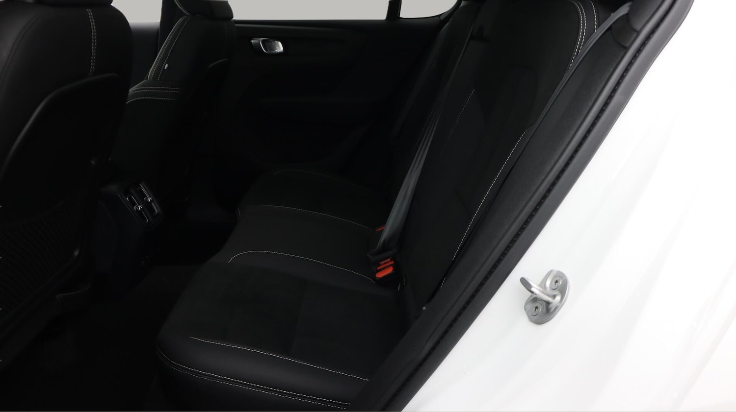 Used Volvo C40 2023 for sale - 76646242: Photo 17