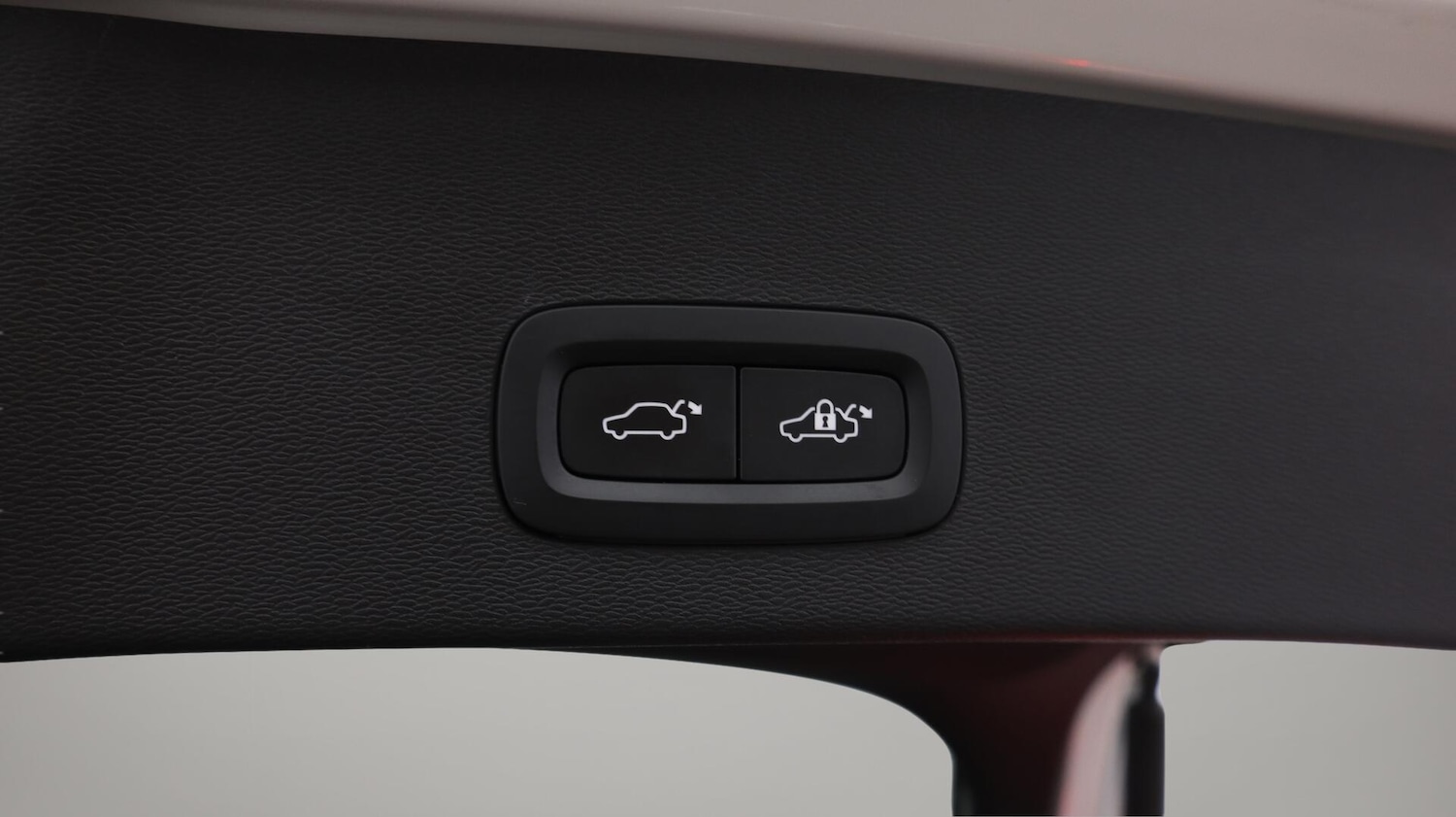 Used Volvo C40 2023 for sale - 76646242: Photo 24