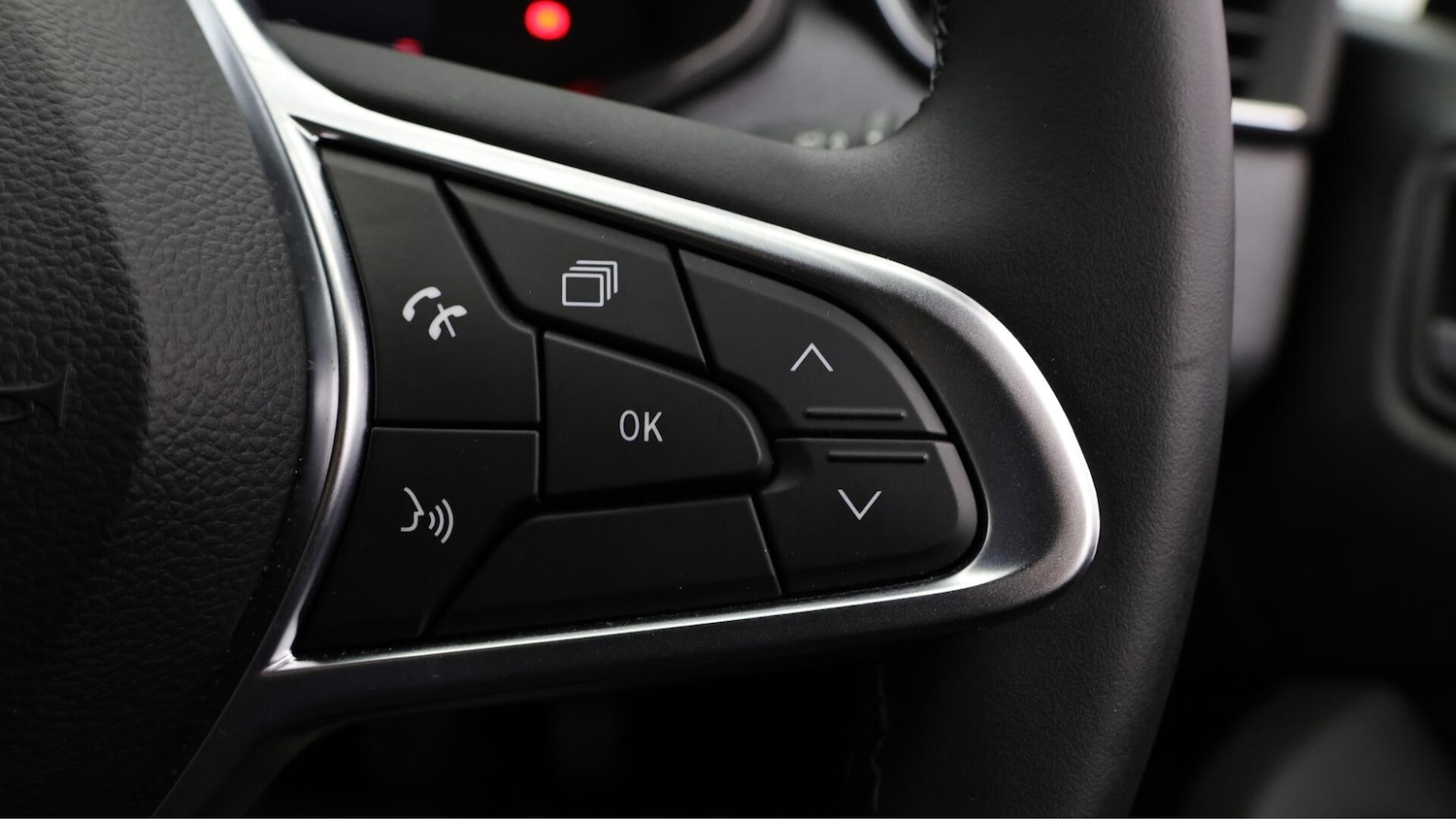 Used Renault Clio 2024 for sale - 76360532: Photo 23