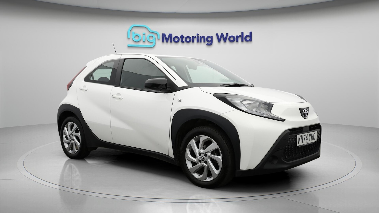 Used Toyota Aygo X 2024 for sale - 76012549: Photo 2