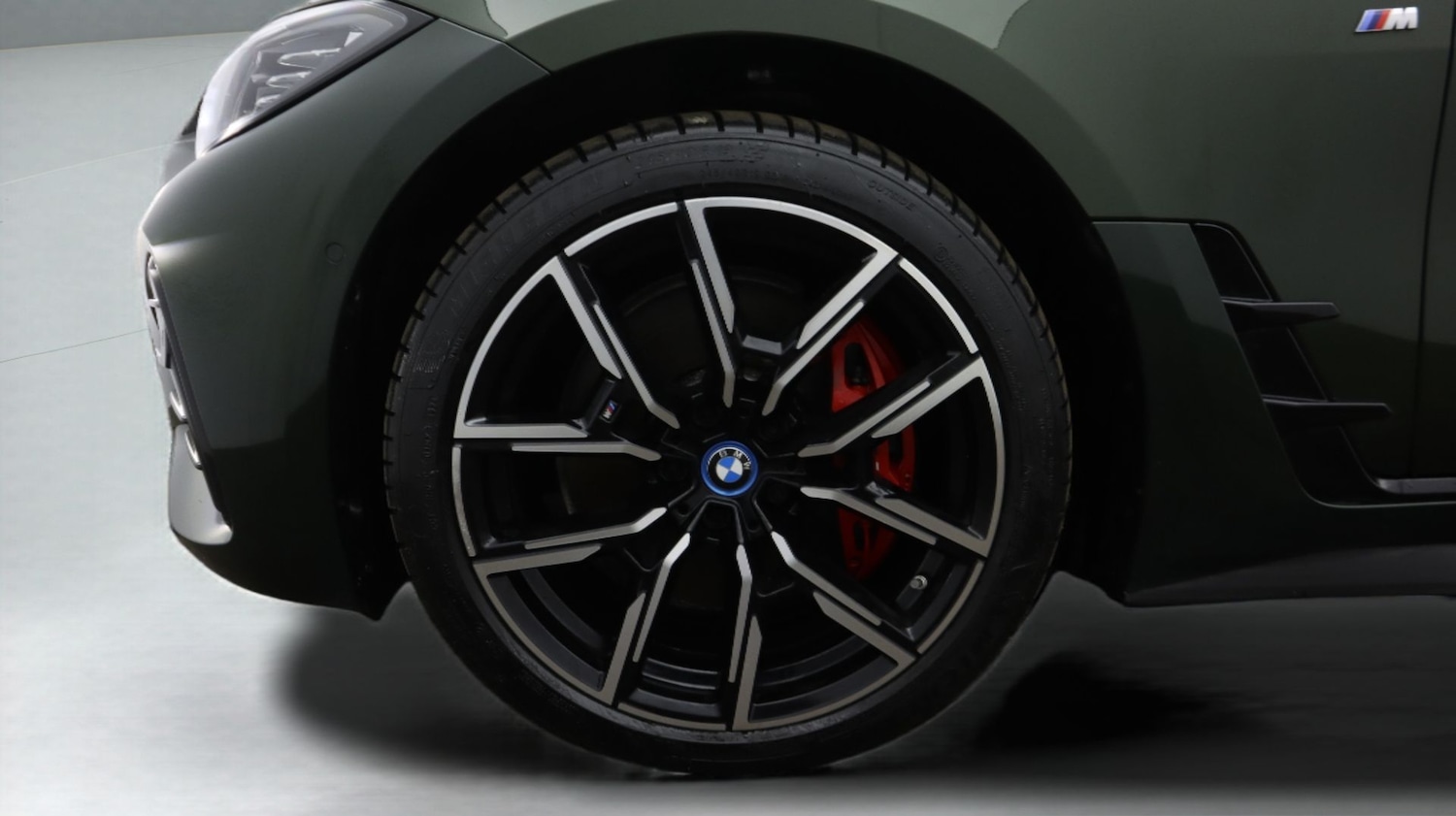 Used BMW i4 2023 for sale - 77276802: Photo 18