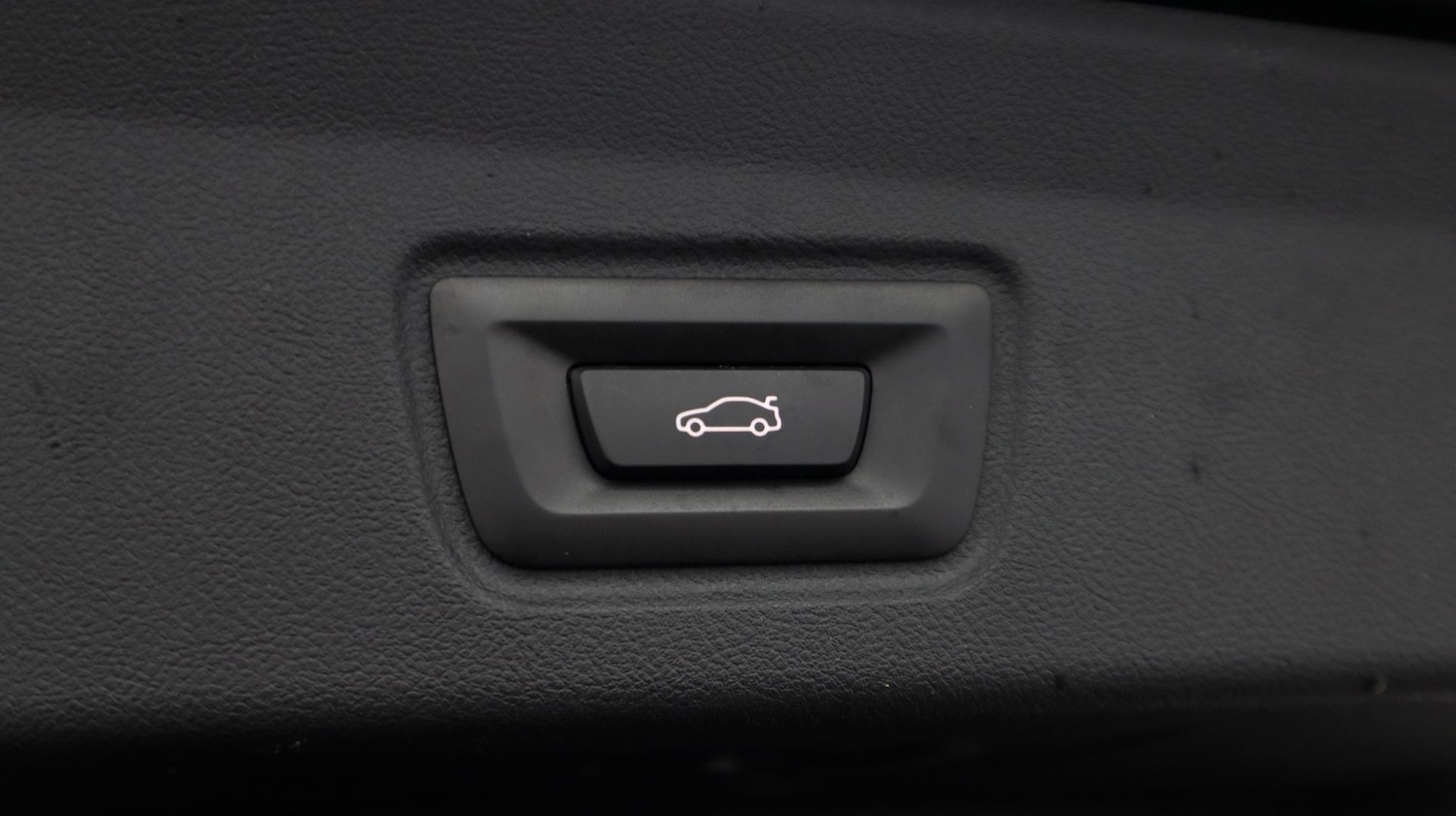 Used BMW i4 2023 for sale - 77276802: Photo 22