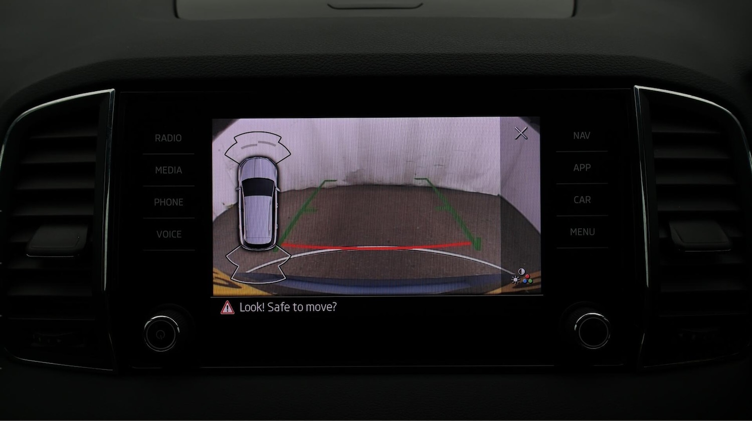 Used Skoda Karoq 2022 for sale - 76728106: Photo 26