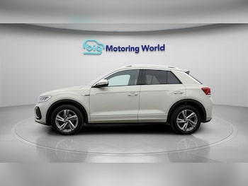 Used Volkswagen T-Roc 2024 for sale - 78942032: Photo