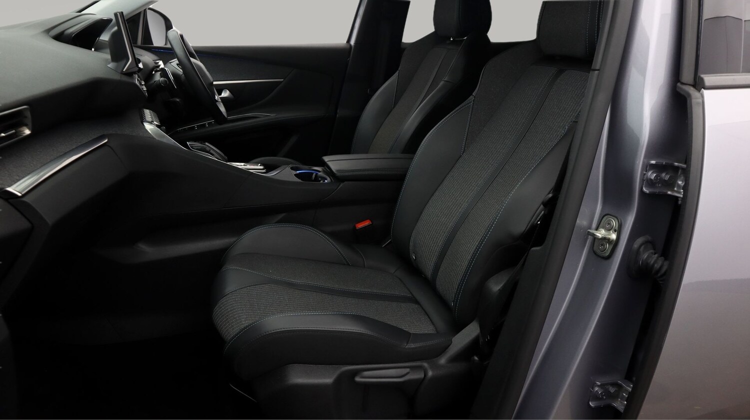 Used Peugeot 3008 2021 for sale - 77840528: Photo 14