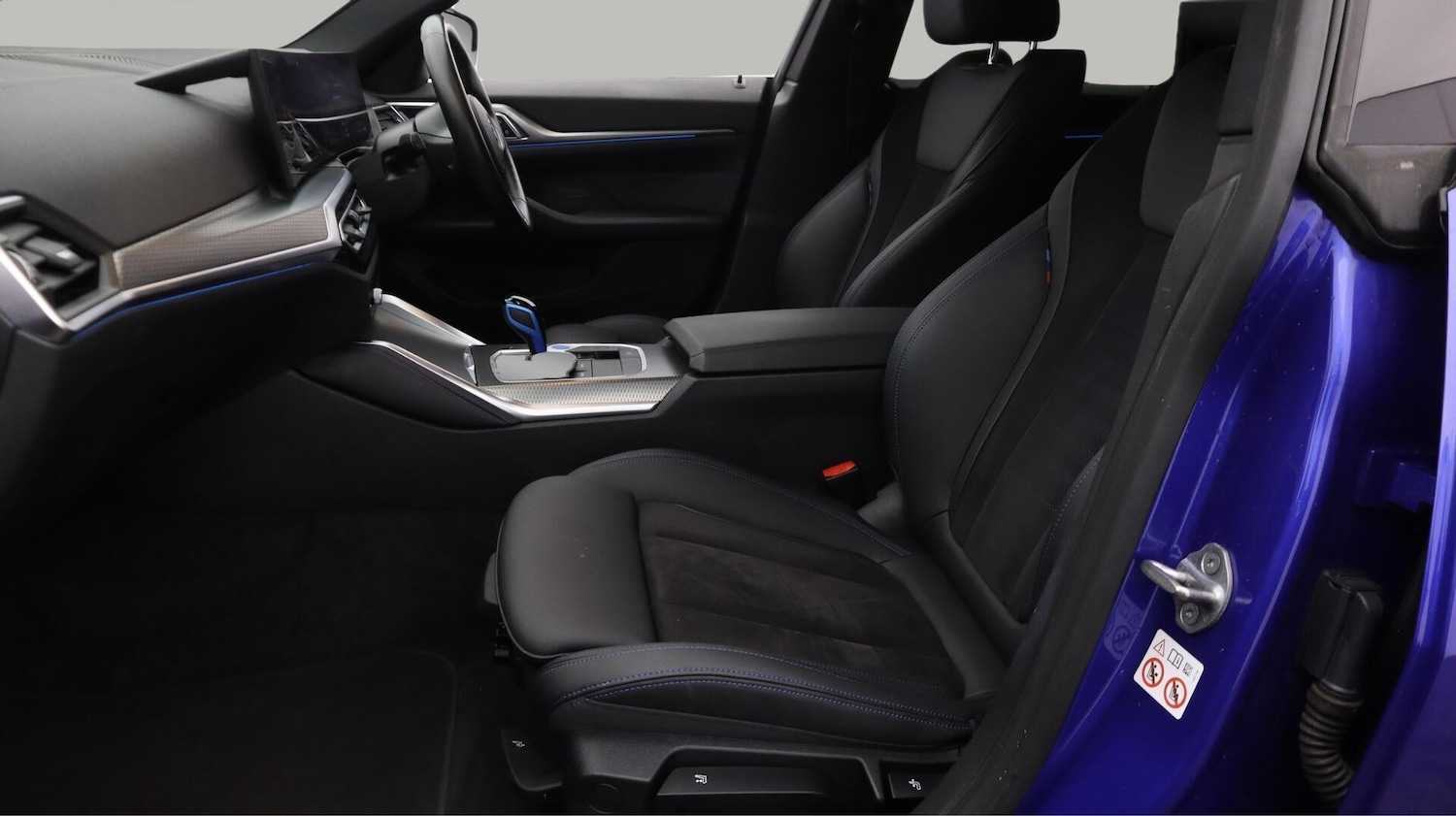 Used BMW i4 2022 for sale - 76715136: Photo 15