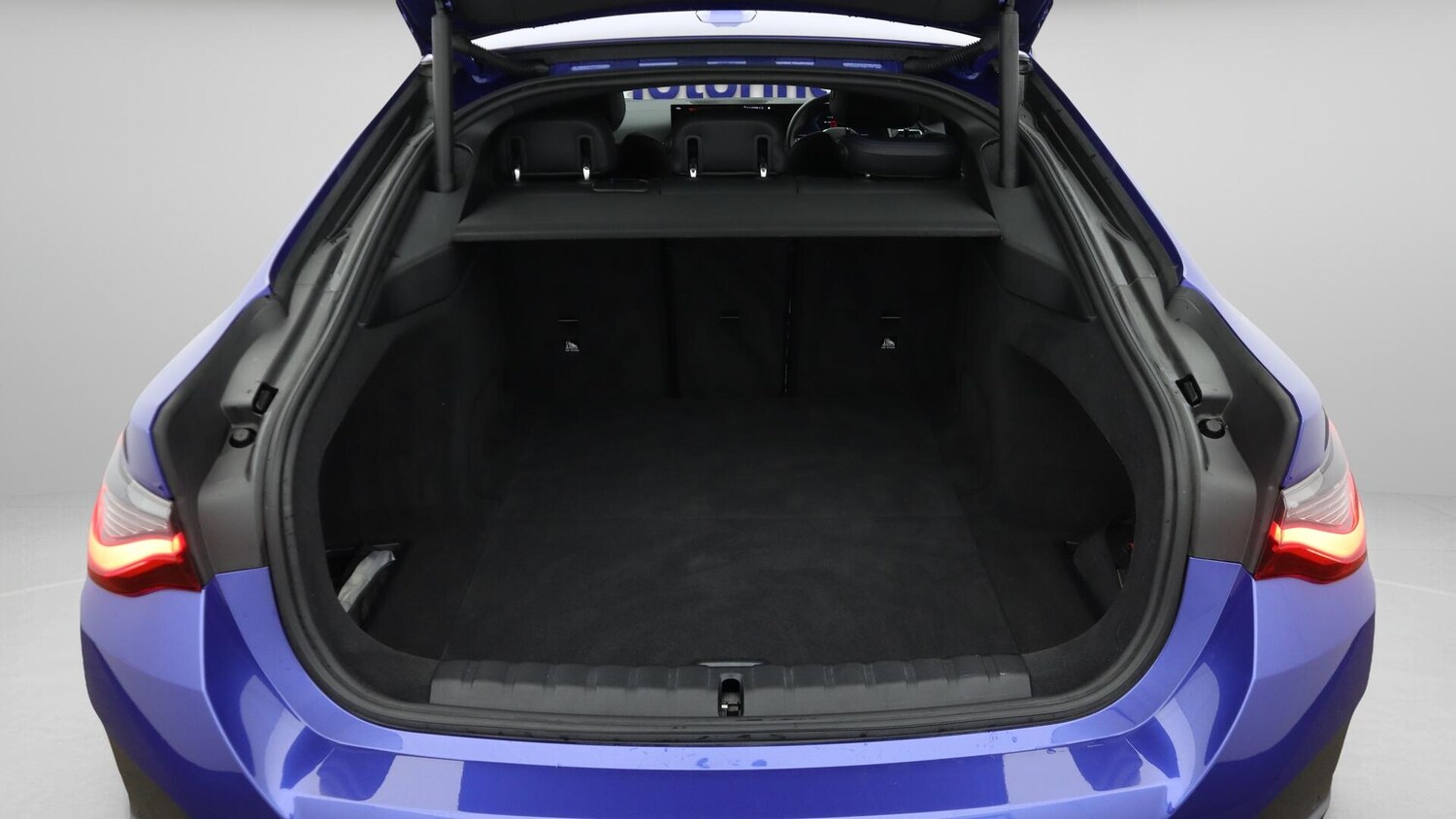 Used BMW i4 2022 for sale - 76715136: Photo 18