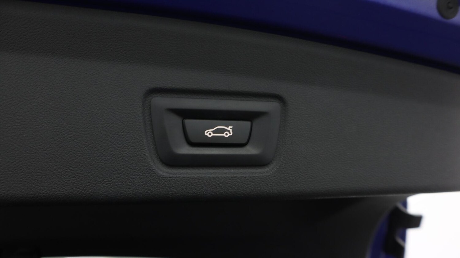 Used BMW i4 2022 for sale - 76715136: Photo 22