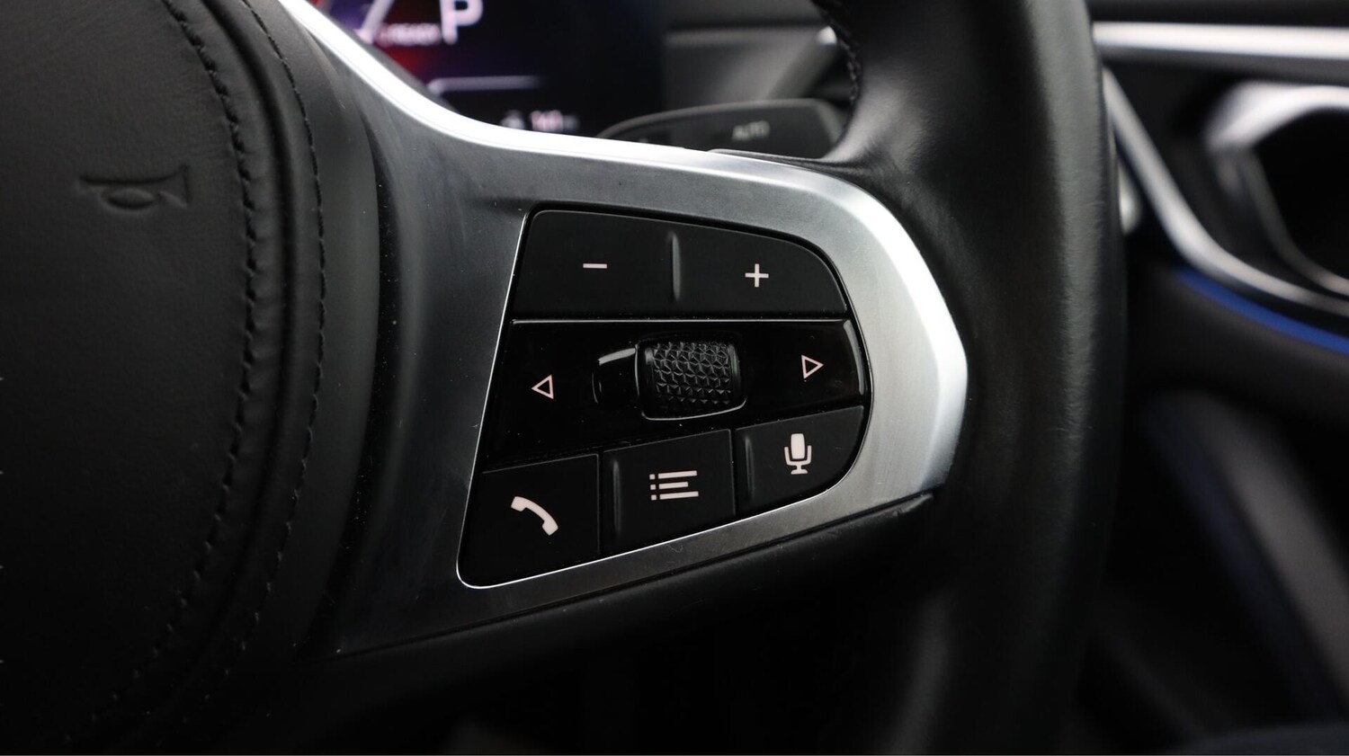 Used BMW i4 2022 for sale - 76715136: Photo 24