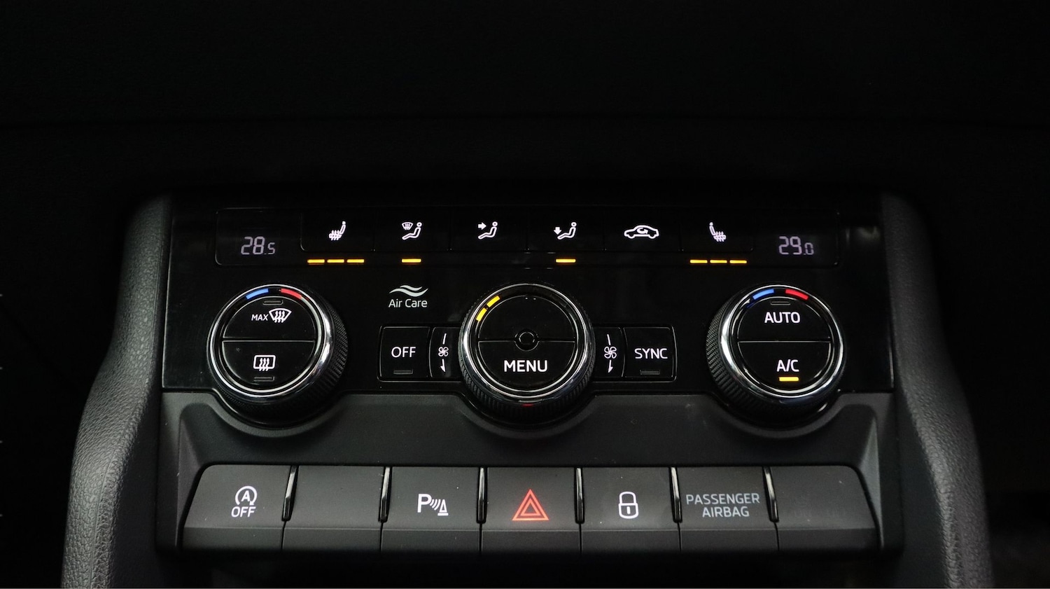 Used Skoda Karoq 2022 for sale - 77665159: Photo 12