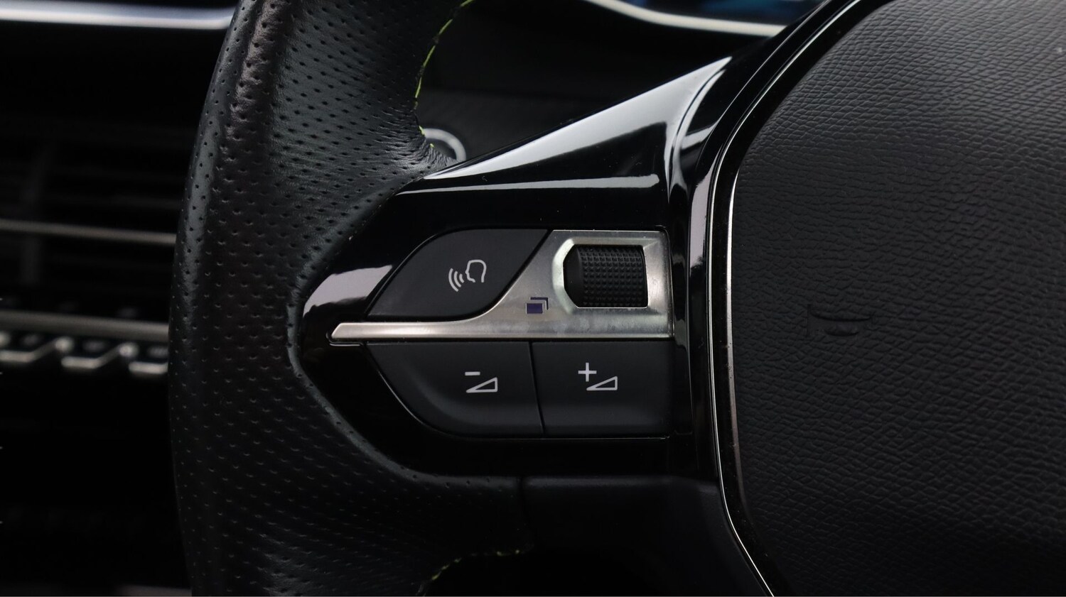 Used Peugeot 2008 2021 for sale - 77746043: Photo 22